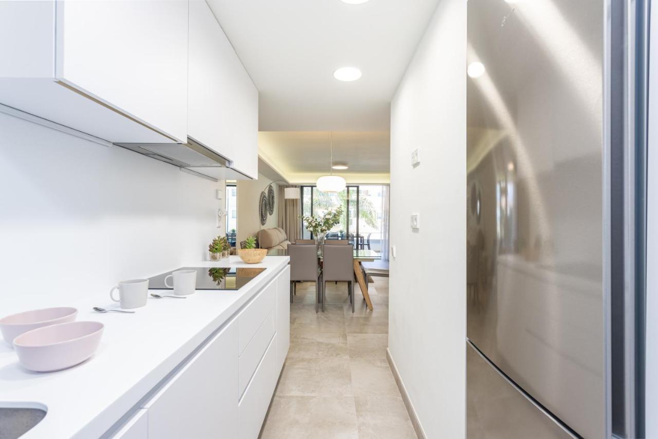 Blue Infinity Luxury Apartment By Ghr Rentals 에스테포나 외부 사진